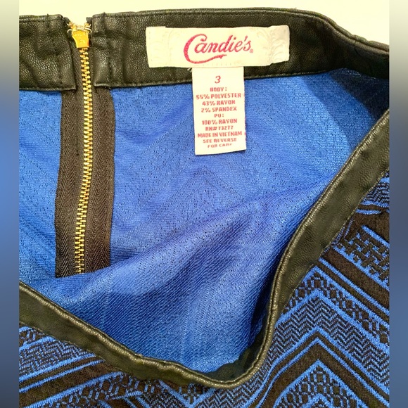 Geometric Print Faux Leather Mini Skirt - Picture 2 of 3